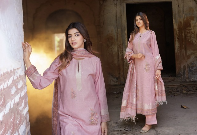 best fabric for women’s Indian suits in summer