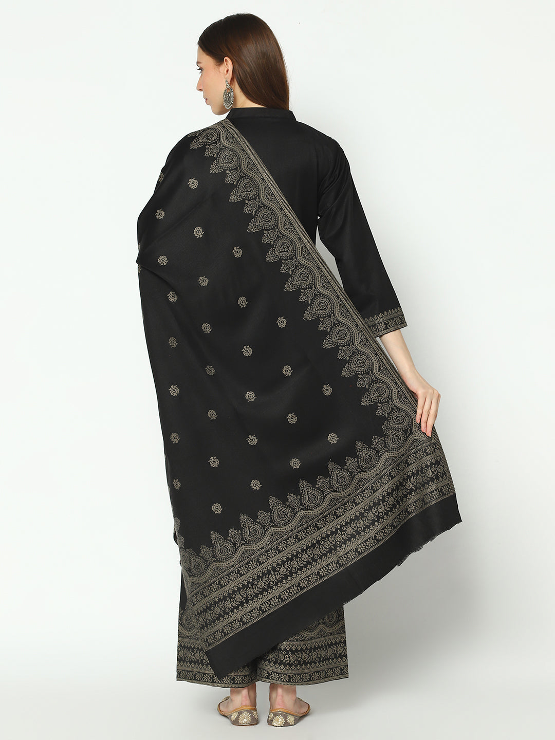 Kanthakari Acro Wool Black Dress Material with Stole