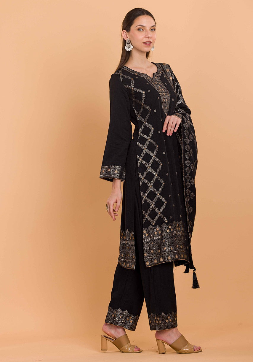Dress Material With Stole