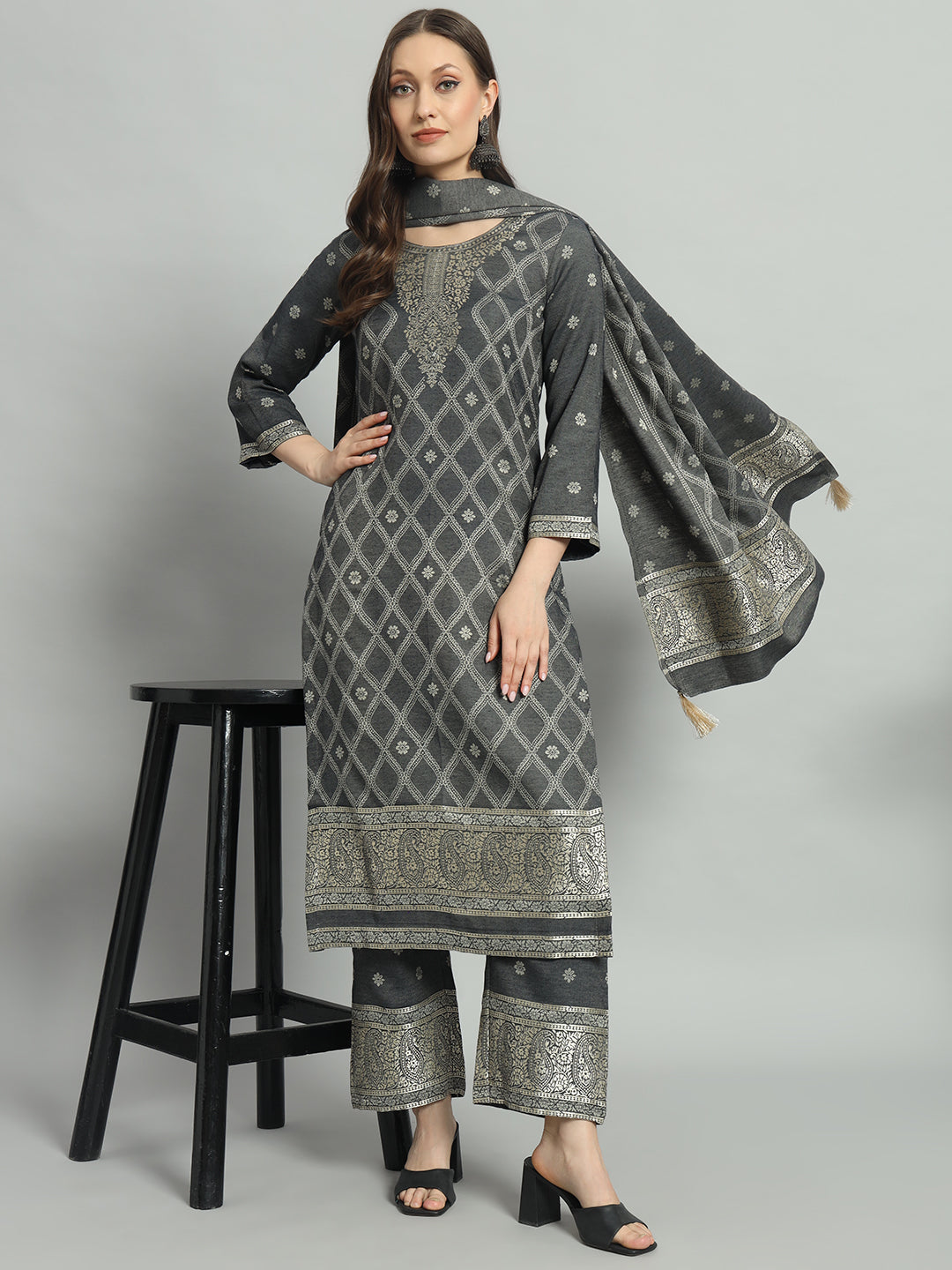 Dress Material With Stole