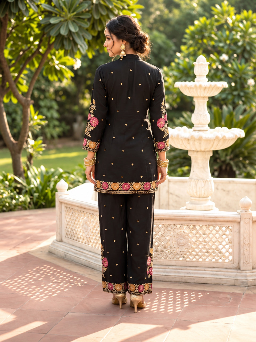 SAFAA Fariyah 22 Women's Woolen Kurta &amp; Pants Co-Ord Set – Black – view 2