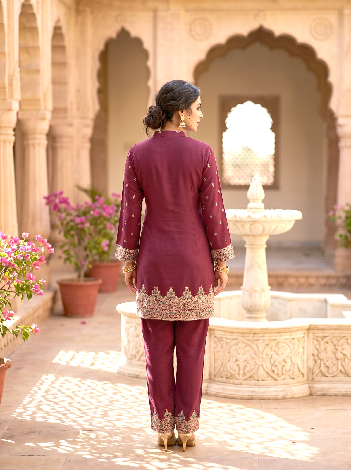 SAFAA Fariyah 01 Women's Woolen Kurta &amp; Pants Co-Ord Set – Wine – view 2