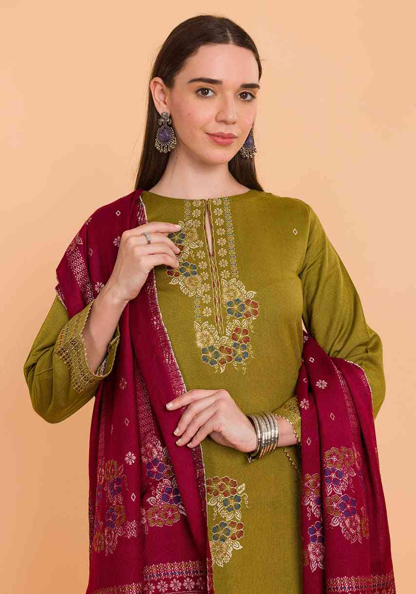 Dress Material With Stole