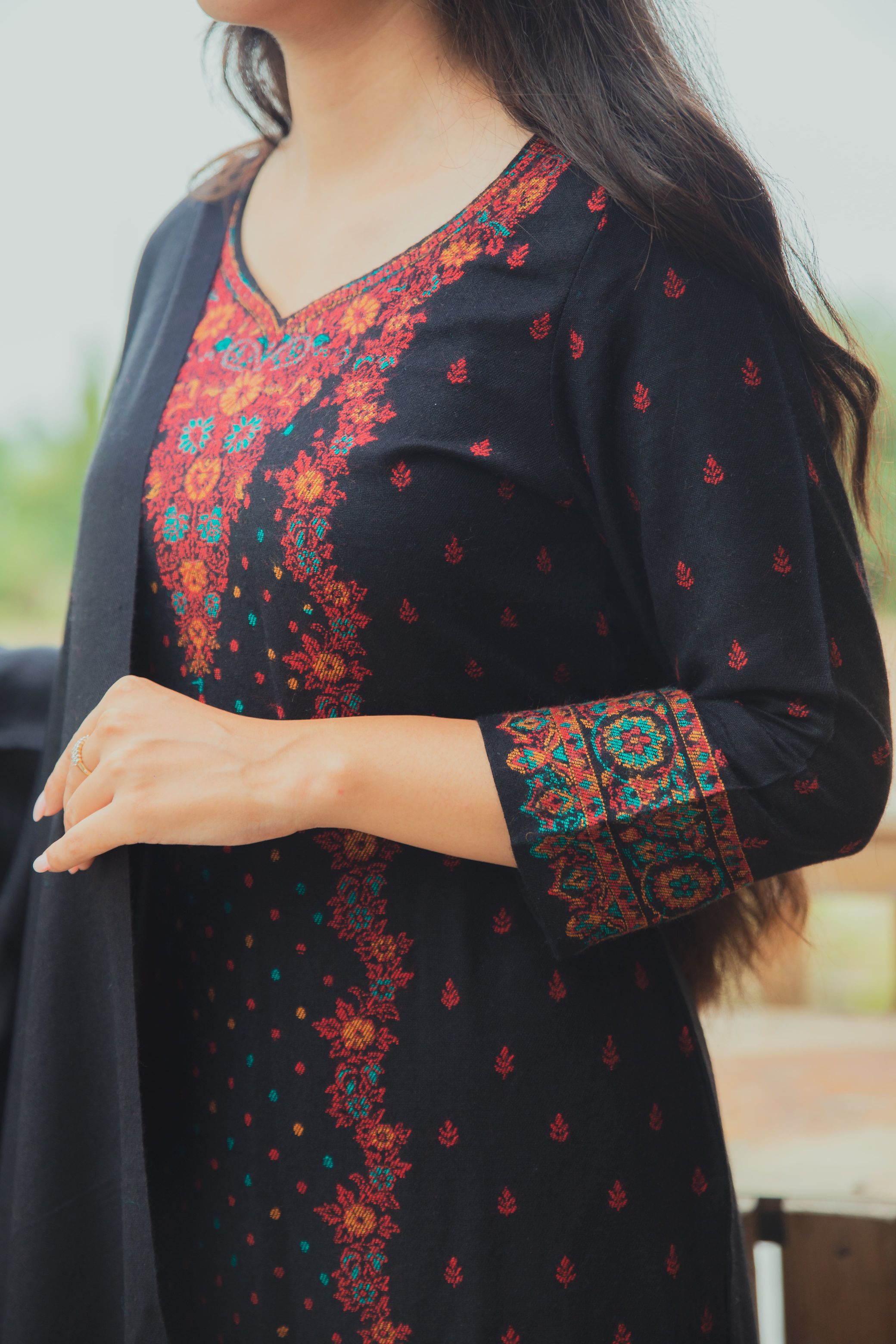Acro Wool Black Dress Material with Stole