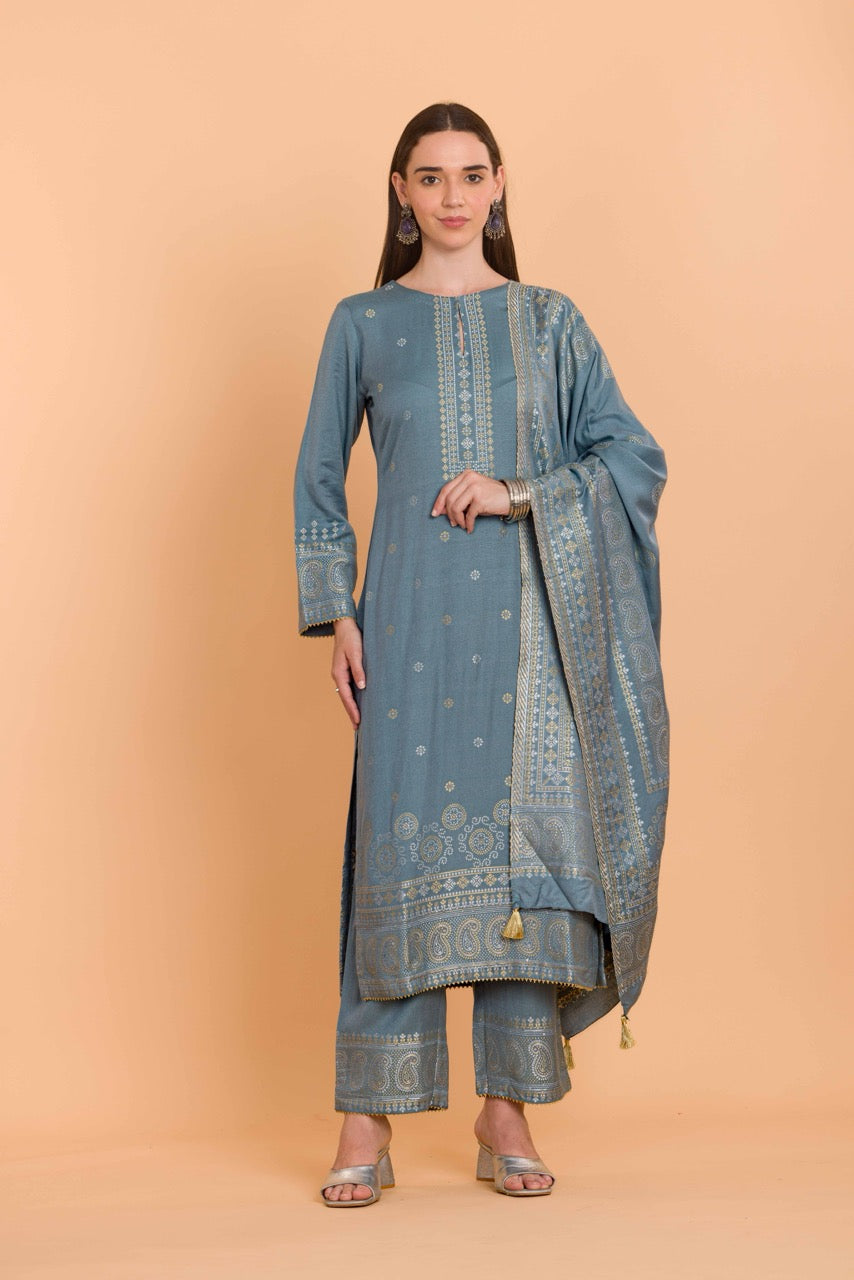 Chand Tare's grey color zari winter suit From Safaa India