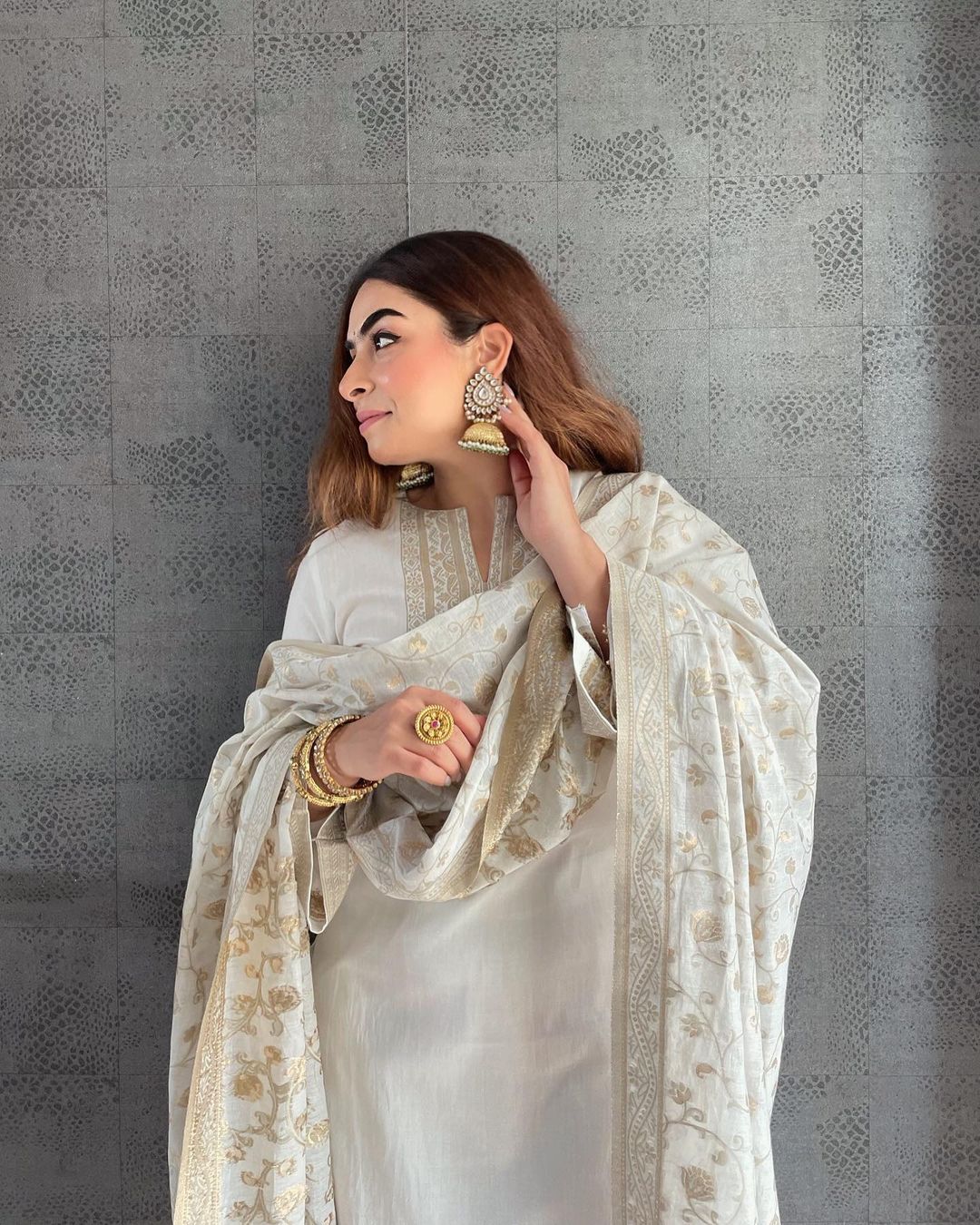 COTTON JACQUARD ZARI WOVEN WHITE DRESS MATERIAL WITH COTTON SILK DUPAT